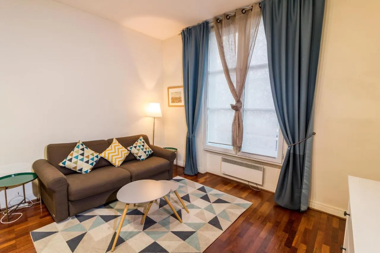 New Chic Flat : Le Marais - Place Des Vosges Parijs