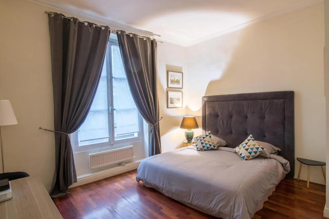 New Chic Flat : Le Marais - Place Des Vosges Appartamento Parigi