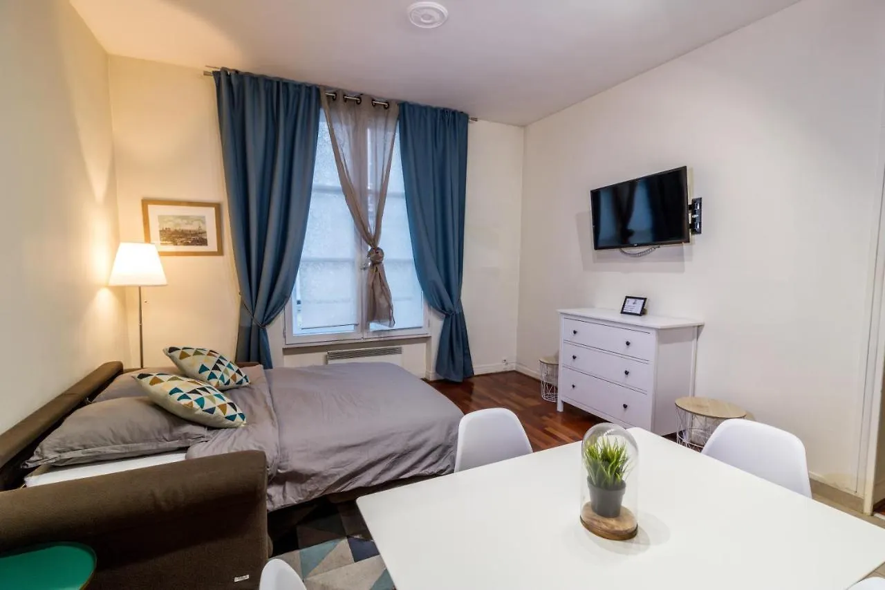 Appartamento New Chic Flat : Le Marais - Place Des Vosges Parigi